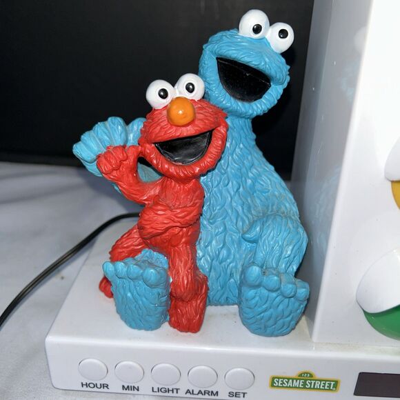 2015 Sesame Street Elmo Cookie Monster Toddler Kid Stop Light Alarm Clock - Picture 2 of 6